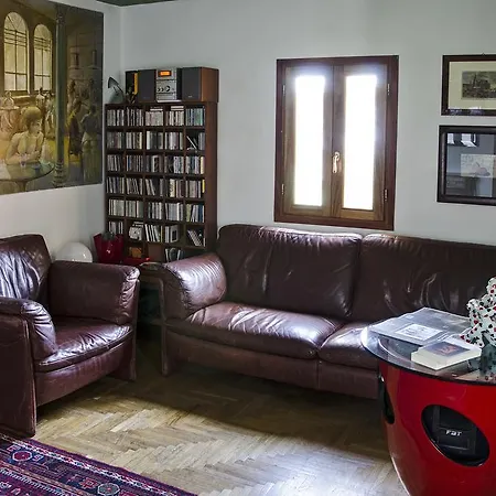 La Torre Di Ro Nocleg ze śniadaniem *