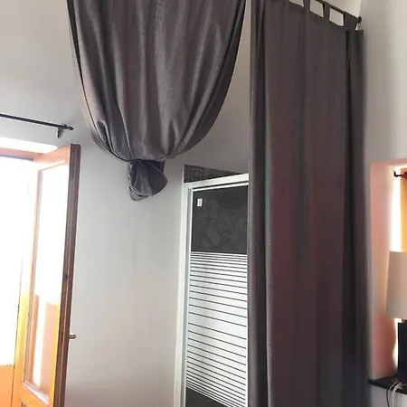 La Torre Di Ro Neapol