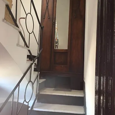 Alojamento de Acomodação e Pequeno-almoço La Torre Di Ro